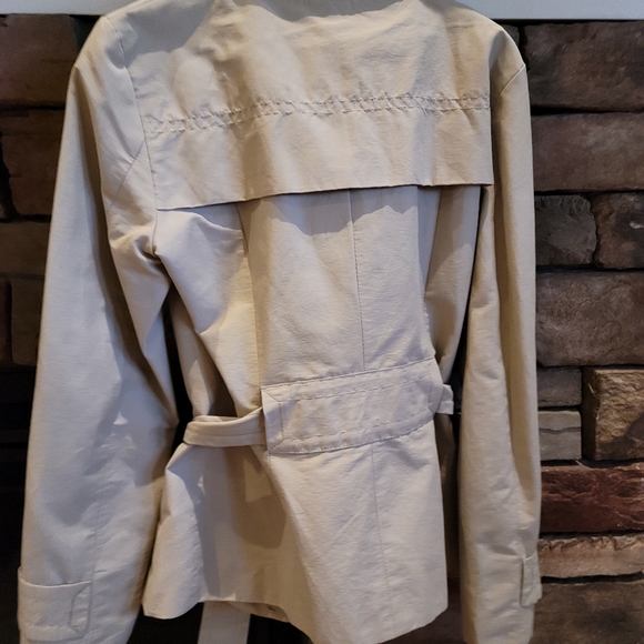 Jacket - Picture 2 of 2